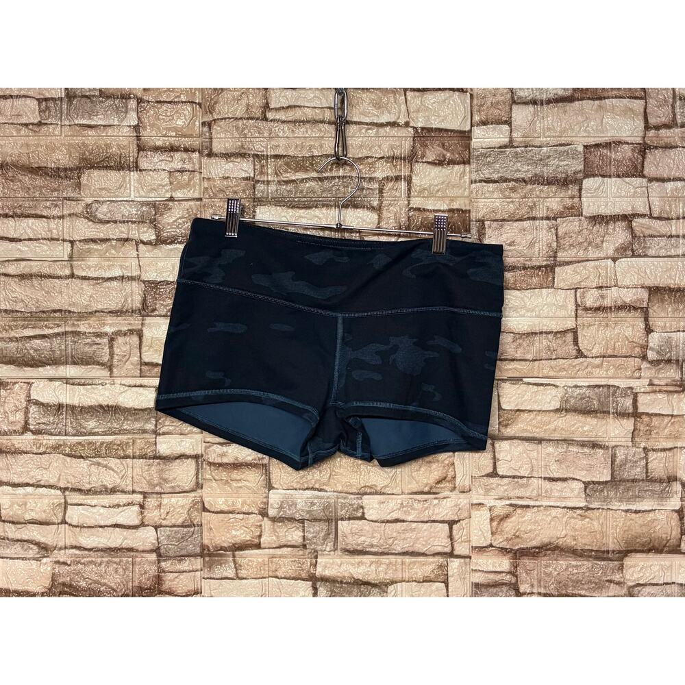 Womens Lululemon Blue Black Camo Biker Shorts Size 10 regular